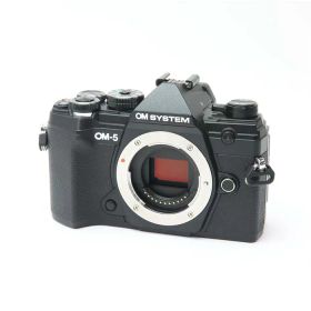 【中古】 《良品》 OM SYSTEM OM-5 ボディ ブラック [ デジタルカメラ ]