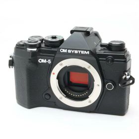 【中古】 《美品》 OM SYSTEM OM-5 ボディ ブラック [ デジタルカメラ ]