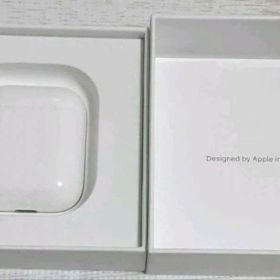 AirPods 第2世代 MV7N2J/A (充電ケース付き) 新品 3,080円 中古