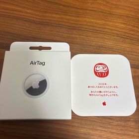 アップル(Apple)の【新品未開封】Apple AirTag エアタグ 2026 限定 だるまデザイン(その他)