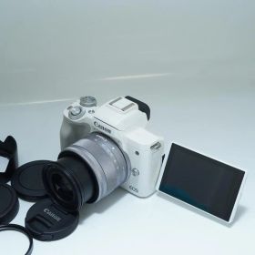 スマホ転送機能付♪キヤノン EOS Kiss M ホワイト