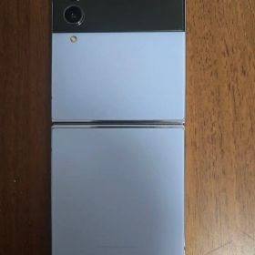 Galaxy ZFlip4 SM-F721N 韓国版 SIMフリー ブルー 難有