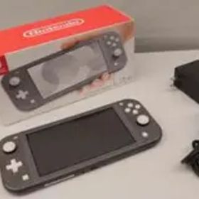 Nintendo SwitchLite グレー ＨＤＨ－００１