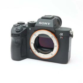 【中古】 《良品》 SONY α7RIII ボディ ILCE-7RM3 【背面外装カバー上面外装カバー部品交換/各部点検済】 [ デジタルカメラ ]