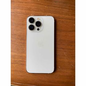 アイフォーン(iPhone)の正常動作 iPhone 13 Pro、6.1バッテリー容量79%(スマートフォン本体)