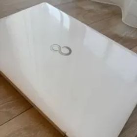 富士通 LIFEBOOK AH50/A3 ホワイト