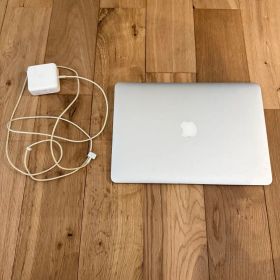MacBook Air 2017 新品 19,900円 中古 13,500円 | ネット最安値の価格