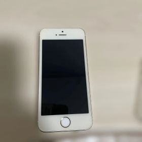 iPhone4s充電器がないので電源入るかわかりません。ジャンク品で出品です