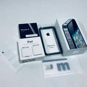 未使用Apple iPhone 4S SIMフリーUSモデル