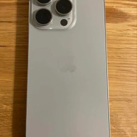 iPhone15 Pro 128GB ナチュラルチタニウム