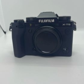 【最速発送】FUJIFILM デジタル一眼 X-T5 ボディ ブラック 美品 動作確認済【全額返金保証】