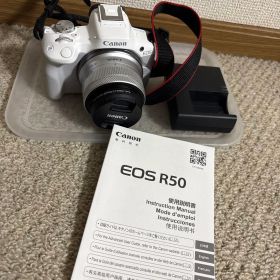 Canon EOS R50 ホワイト 本体と付属品