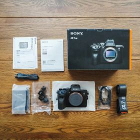 【送料無料】SONY α7SIII おまけ付き【美品】