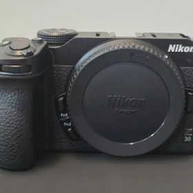 Nikon ミラーレス一眼 Z30