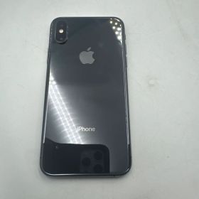 ④Apple iPhone Xsスペースグレー 本体 ケース付き
