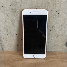 アイフォーン(iPhone)のiPhone8plus アイフォン(スマートフォン本体)
