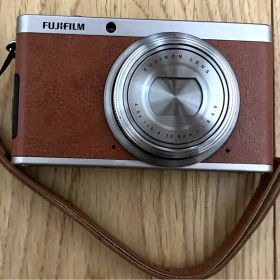 FUJIFILM コンパクトデジタルカメラ XF1