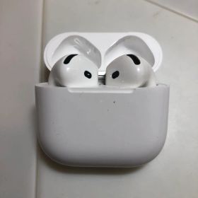 Apple AirPods 第4世代 ノイズキャンセリング付きなし