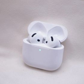 Apple オーディオ機器 AirPods 第４世代 MXP63J/A