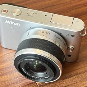 【動作未確認】 Nikon 1 J1 シルバー 10-30mm VR