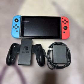 し*げ様 動作確認済みNintendo Switch 本体充電コード➕付属品