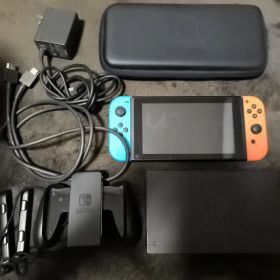 【値下げ】Nintendo Switch 本体 携帯ケース