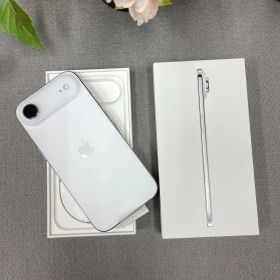 新品同様 iPhone Air 512GB ホワイト 国内版 SIMフリー 送料無料