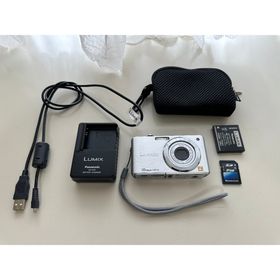 パナソニック(Panasonic)のデジタルカメラ セット Panasonic LUMIX DMC-FS7(コンパクトデジタルカメラ)