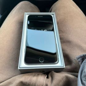 Apple iPhone 8 スペースグレー 本体