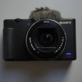 VLOGCAM ZV-1 中古 41,000円 | ネット最安値の価格比較 プライスランク