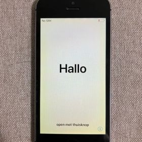 iPhone 5S スペースグレー 16GB 本体