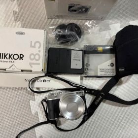 Nikon 1 J5 10-30m 18.5mmレンズ付きミラーラレス一眼ニコン