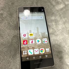 F01K ホワイト スマートフォン 本体