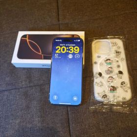 iPhone 16 Pro 512GB デザートチタニウム しんちゃん ケース