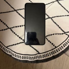 Apple iPhone 8プラスシルバー