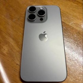 iPhone 15 Pro 256GB ナチュラルチタニウム