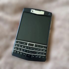 Unihertz Titan 中古 26,800円 | ネット最安値の価格比較 プライスランク