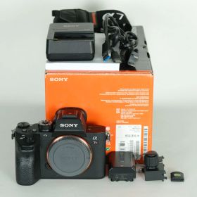 [良品] SONY α7R III（ILCE-7RM3） | ミラーレス一眼カメラ
