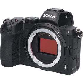 ニコン(Nikon)のＺ５(デジタル一眼)