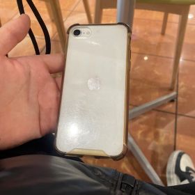 iPhone SE(第1世代) 128GB 新品 10,250円 中古 3,100円 | ネット最安値