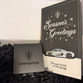 Koenigsegg オーナーノベルティ クリスマス Beats Fit Pro