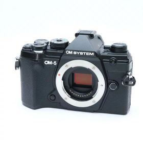 【中古】 《並品》 OM SYSTEM OM-5 ボディ ブラック [ デジタルカメラ ]
