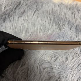 iPhone11プロゴールド