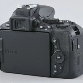【中古】Nikon ニコン D5600 18-55 VR レンズキット シャッター回数僅少