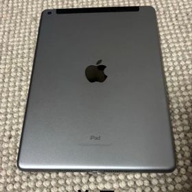 iPad 第6世代 本体 美品