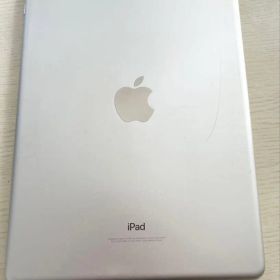 Apple iPad 6世代 128GB シルバー