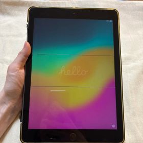 iPad Apple 第6世代 Wi-Fi 128GB スペースグレイ 箱あり