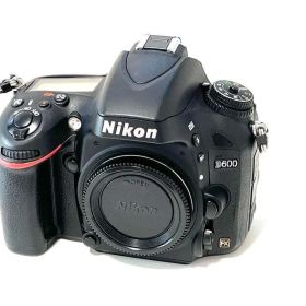 ☆撮影数3900回以下☆Nikon D600ボディセット美品希少 FXフルサイズ