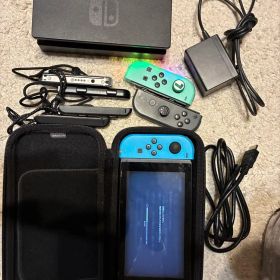 小*天様 Nintendo Switch 本体 赤 青 ケース ジョイコン付き