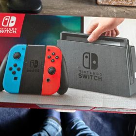 Nintendo Switch ネオンブルー/ネオンレッド 本体